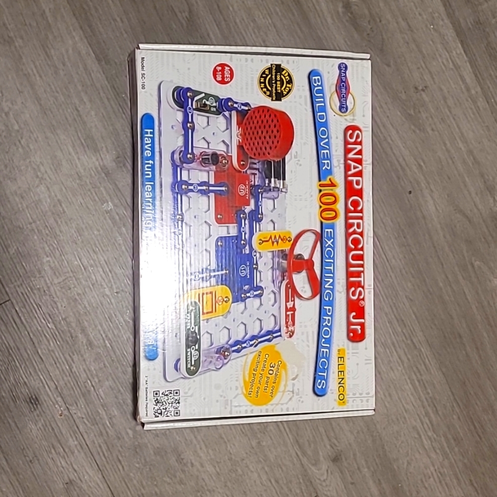 📻Elenco Jr. SC-100 Electronics Exploration Kit, Over 100 Projects Age +8📻